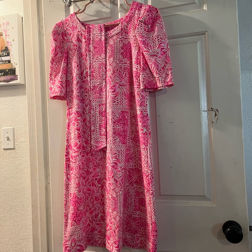 Elegant Pink Patterned Dress